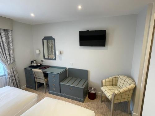 Centennial Hotel - Amenities and Facilities
