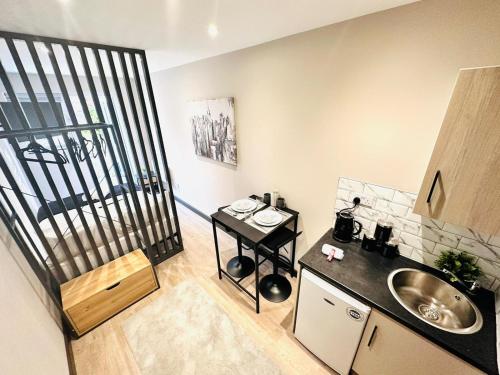 Central Studio Like a Hotel Room - Guest Ratings and Feedback