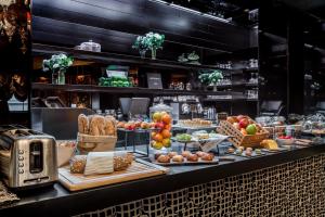 Chalgrin Boutique Hotel - Rooms and Amenities