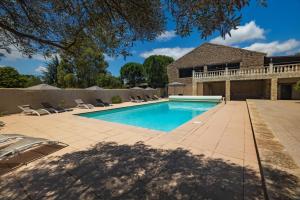 Château De Floure - Hotel, Restaurant, SPA and Heated Outdoor Swimming Pool - Exceptional Guest Ratings and Reviews