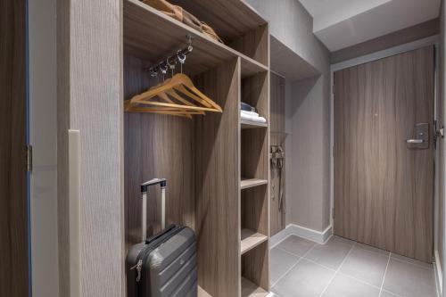 City Sleeper at Royal National Hotel - Prime Location Benefits