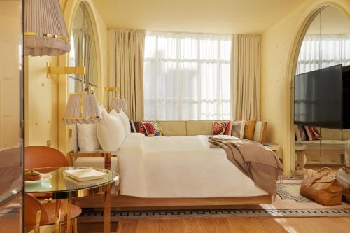 Confidential - Guest Experience