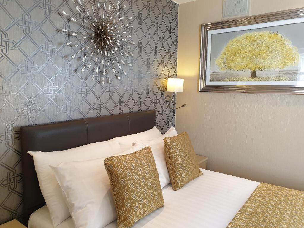 Corona Blackpool Review