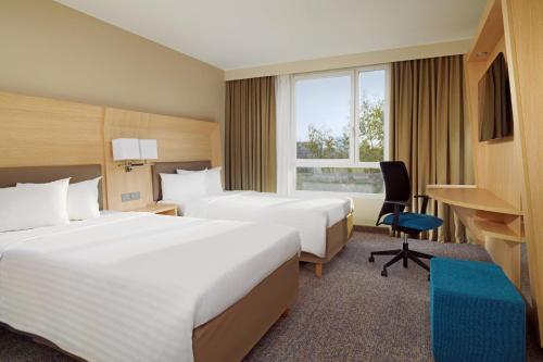 Courtyard by Marriott Paris La Defense West - Colombes - Convenient Location