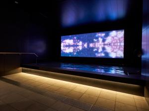CROSS Life Hakata Tenjin - Dining and On-Site Offerings