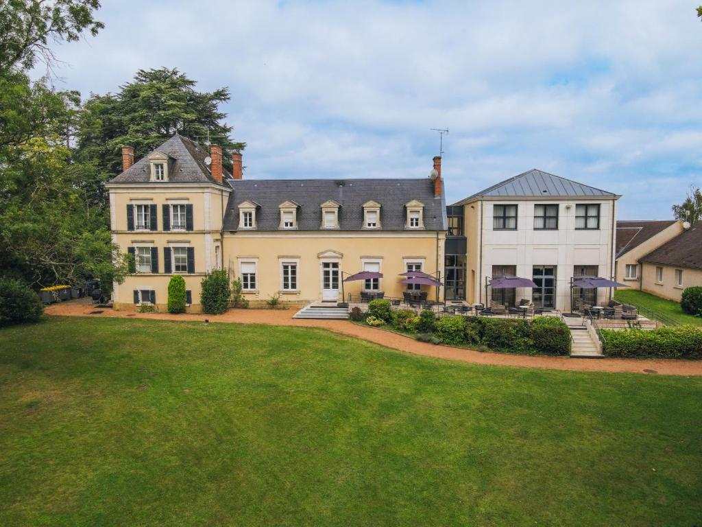 Domain of the Tremblère - Exquisite Dining Experience