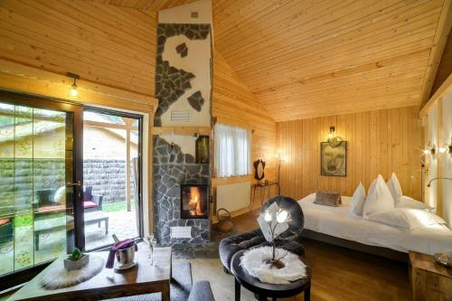 Domaine Du Haut Jardin Hotel & Private Spa Chalets - Accommodations and Amenities