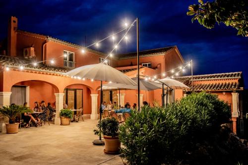 Domaine Rabiega - Vineyard and Boutique Hotel - Amenities and Services