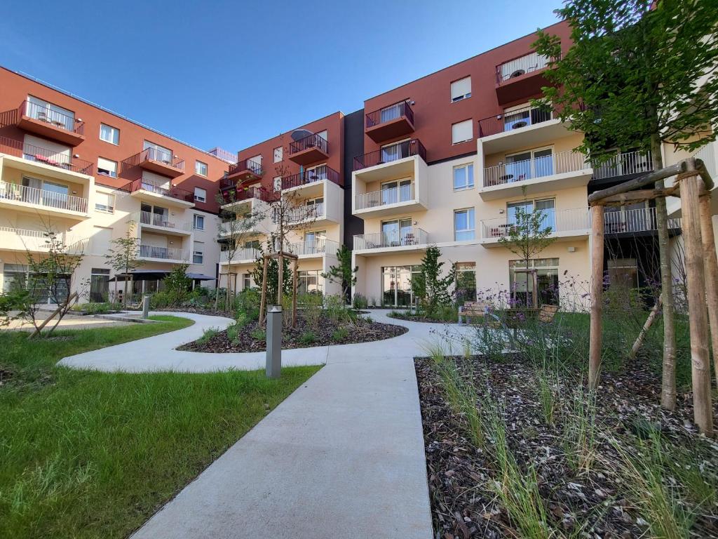 DOMITYS - The Unicorn - Property Overview