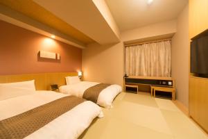 Dormy Inn Premium Tokyo Kodenmacho - Hotel Overview and Location