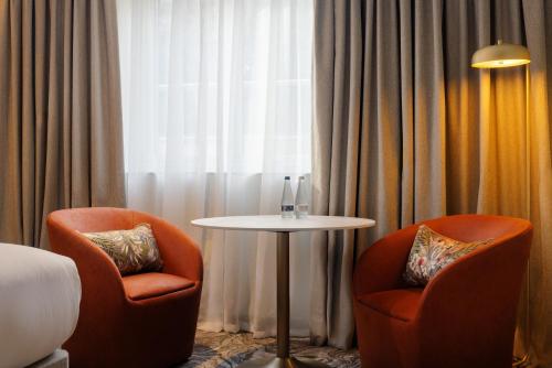 DoubleTree by Hilton Bristol North - Convenient Location