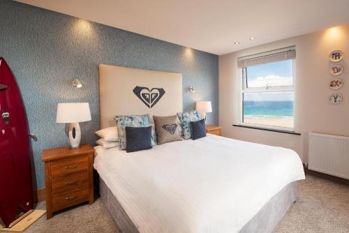 Esplanade Hotel - Location and Accessibility