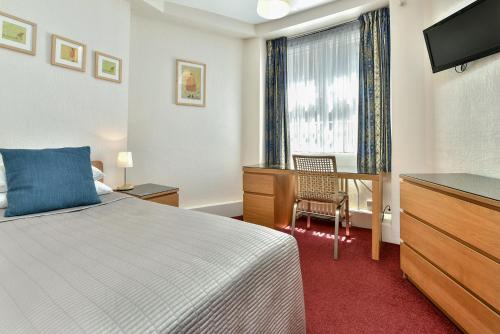 Euro Hotel - Guest Reviews and Ratings