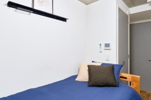 Fall Leaf Park 102: There Is Free Wifi Available in the Park Where the Autumn Leaves and Grasses Are Beautiful! - Guest Experiences and Ratings