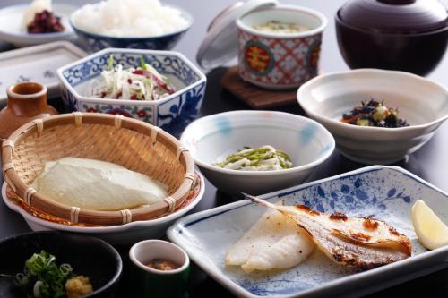Ginsuisou Choraku - Room Types and Amenities