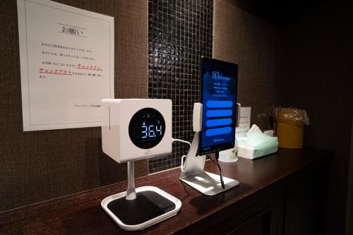 GRAND BASE Mojiko Ekimae - Room Types and Amenities