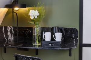 Grand Hotel Chicago - Amenities and Services