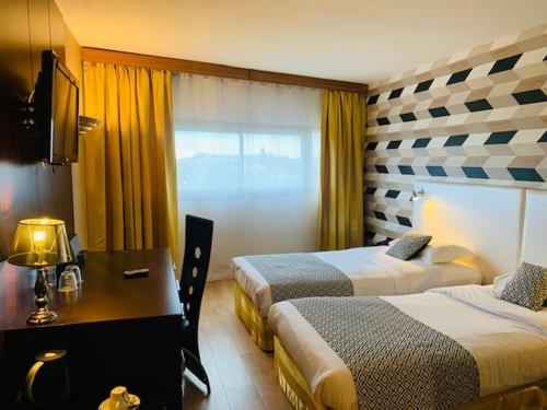 Grand Hôtel De Nîmes 4 Stars - Accommodation Details