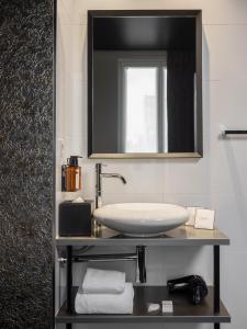 Grand Hotel Lafayette - Amenities and Services