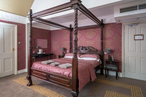 Guildford Manor Hotel & Spa - Amenities and Services