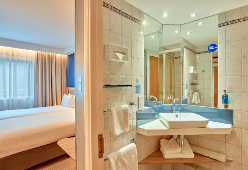 Holiday Inn Express London Stratford, an IHG Hotel - Guest Ratings and Reviews