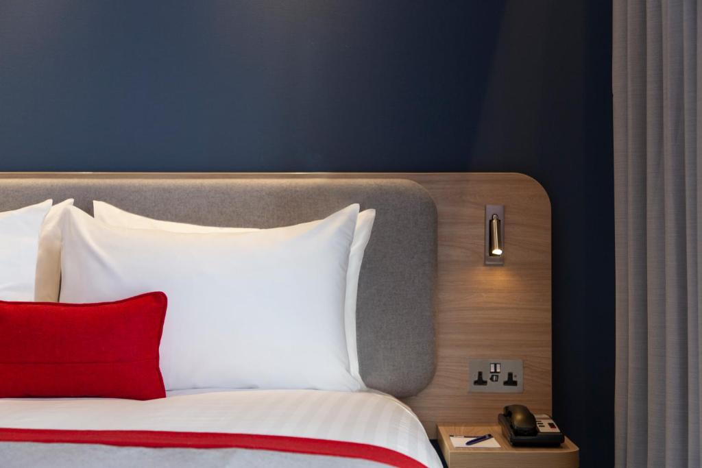 Holiday Inn Express Royal Docks, an IHG Hotel - Amenities and Facilities