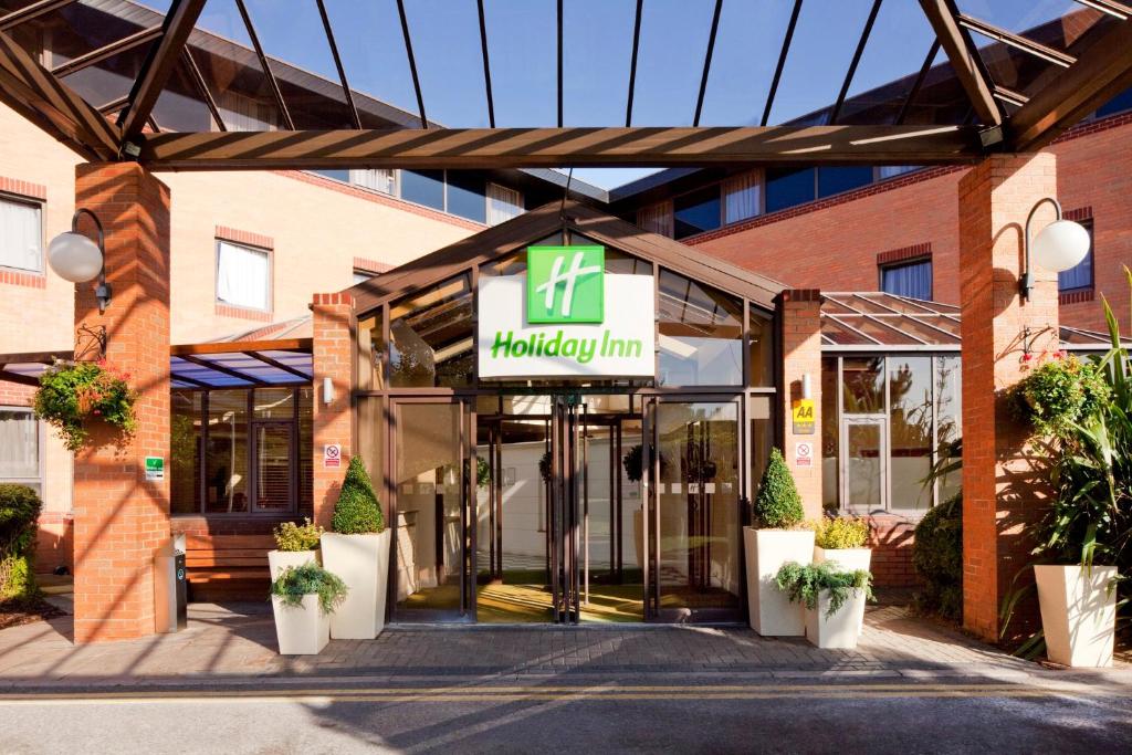 Holiday Inn Leamington Spa - Warwick, an IHG Hotel - Accommodation and Room Amenities