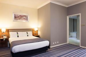 Holiday Inn Norwich North, an IHG Hotel - Rooms and Accommodations