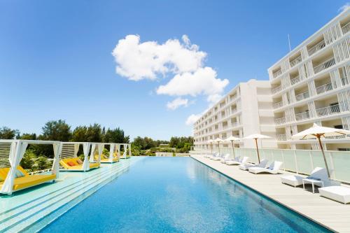 Hoshino Resorts BEB5 Okinawa Serakaki - Dining Options