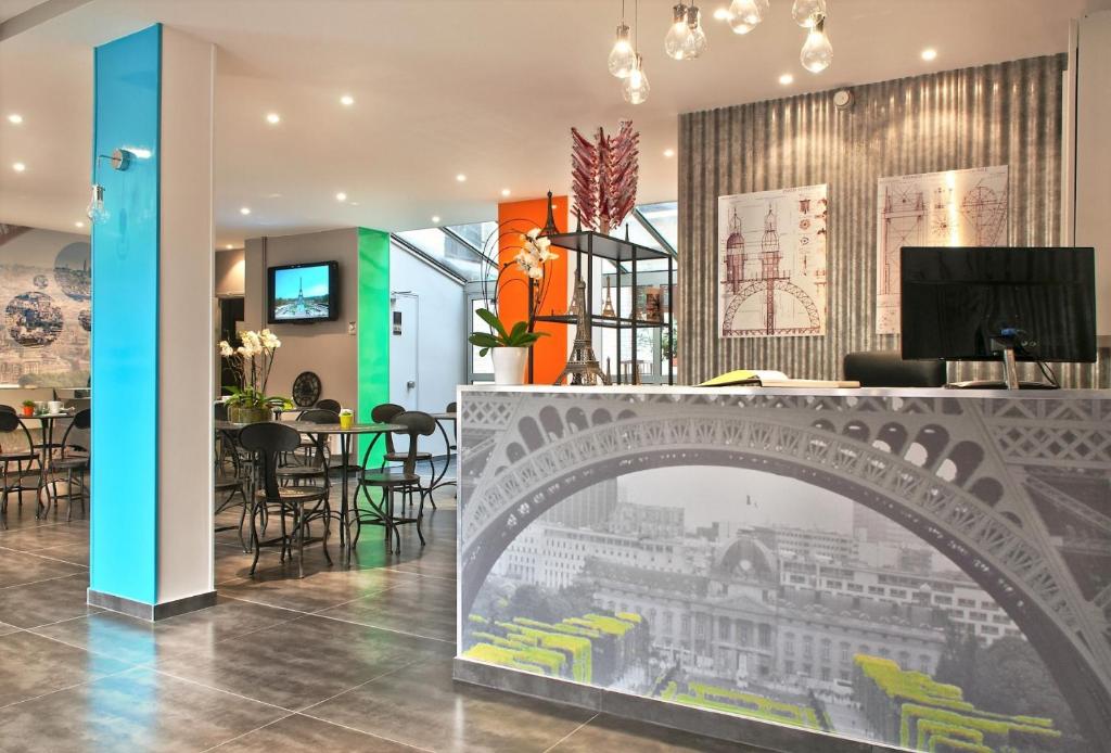 Hotel Alpha Paris Eiffel by Patrick Hayat - Amenities and Services
