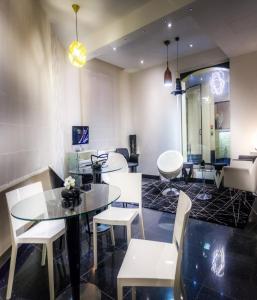 Hotel Ascot Opera - Guest Experience Highlights