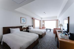 Hotel Atollemerald Miyakojima - Accommodation Options and Features