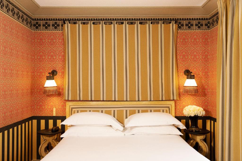Hotel Bourg Tibourg - Marais, Paris - Room Features and Amenities