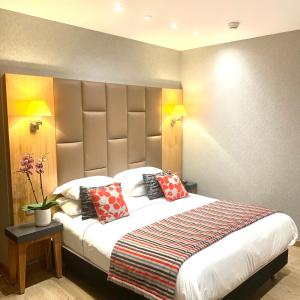 Hotel Bristol - Accommodation Options