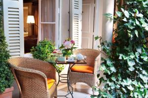 Hotel D'angleterre - Room Types and Features