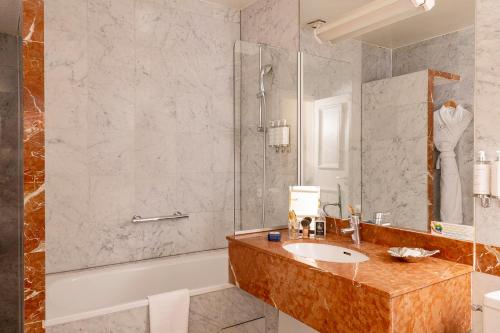Hotel De Seine - Guest Ratings and Reviews