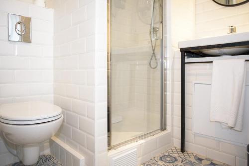 Hotel Des Arts-Bastille - Room Amenities