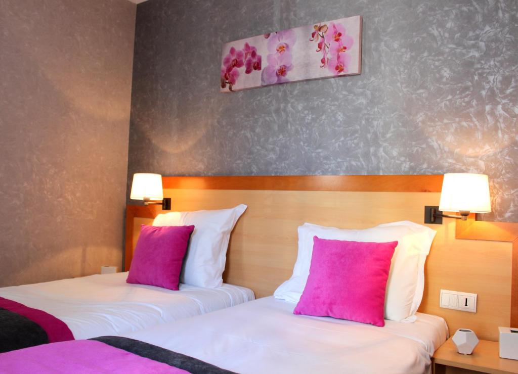 Hotel Du Chemin Vert - Rooms and Amenities