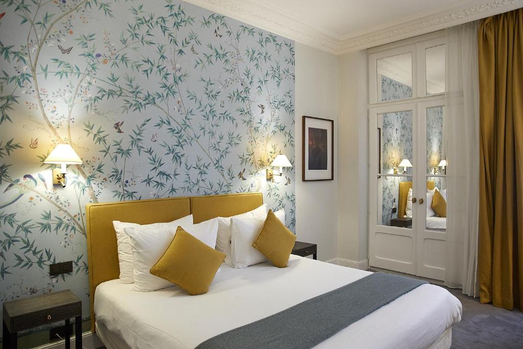 Hotel Du Danube Saint Germain - Accommodations and Amenities