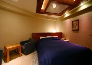 HOTEL ｍ - Room Amenities and Features
