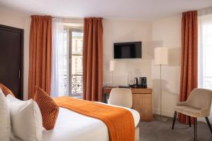 Hotel Elysées Bassano - Prime Location and Accessibility