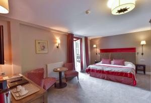 Hotel Golf Château De Chailly - Luxurious Accommodations