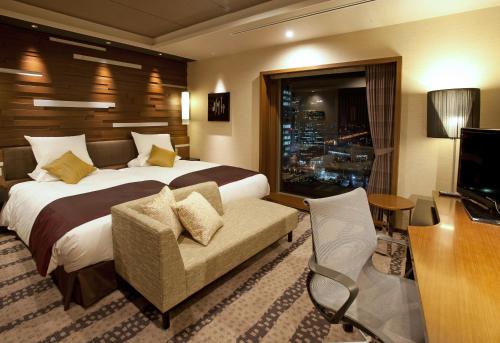 Hotel Granvia Osaka-JR Hotel Group - Convenient Location