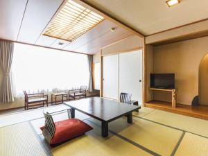 Hotel Ichii - Amenities and Services