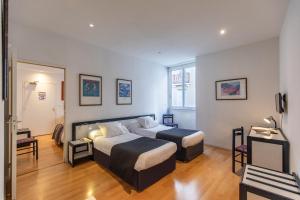 Hotel Jeanne D'arc - Facilities and Services