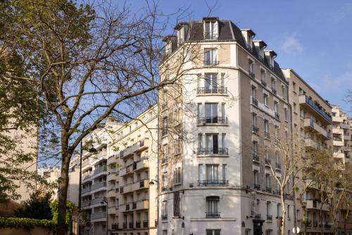 Hotel Korner Eiffel - Accommodation and Amenities