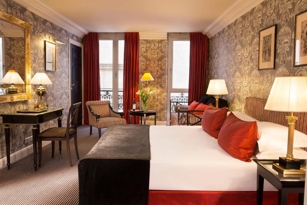 Hotel La Villa D'estrées - Saint-Germain - Accommodations and Amenities