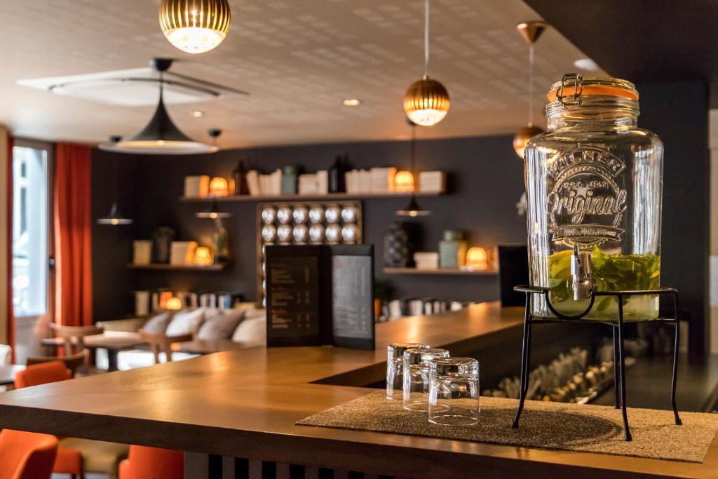 Hotel L'Adresse - Room Types and Features