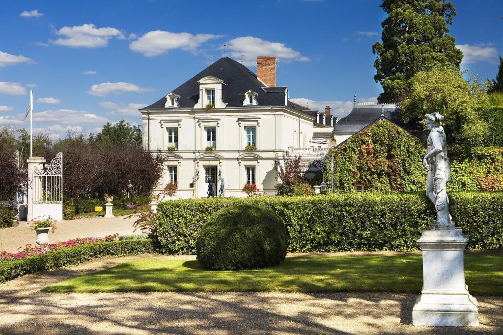 Hotel Le Choiseul - Accommodation and Rooms