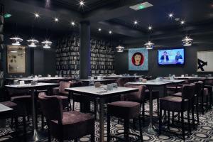 Hotel Le Cinq Hyper - Centre - Room Types and Amenities